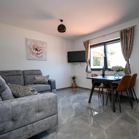 With Parking Space - 23055 Apartment