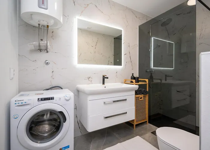 With Parking Space - 23055 Apartament *
