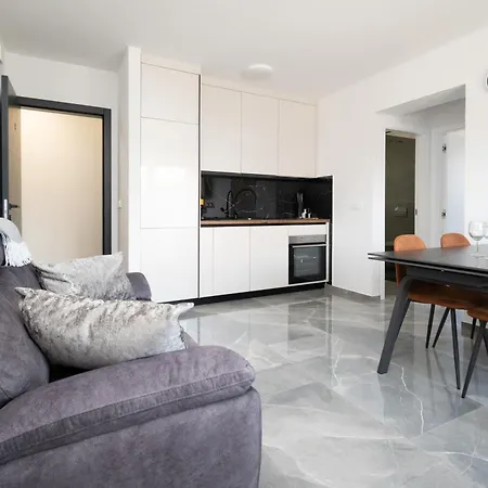 With A Parking Space - 23055 Apartment Zadar