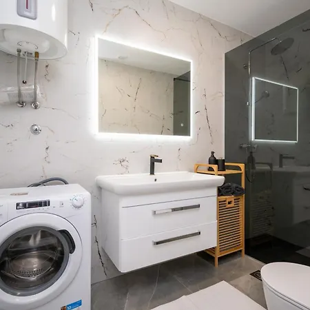 With Parking Space - 23055 Appartement *