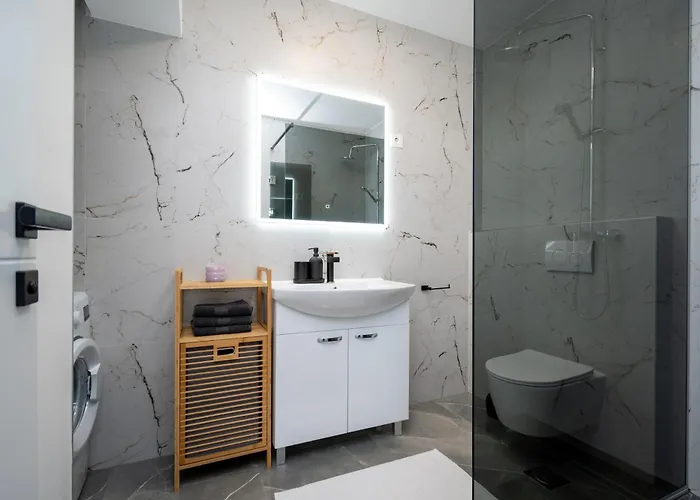 With Parking Space - 23055 Zadar