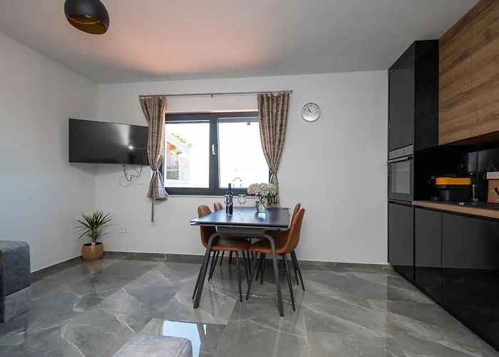 With Parking Space - 23055 Zadar